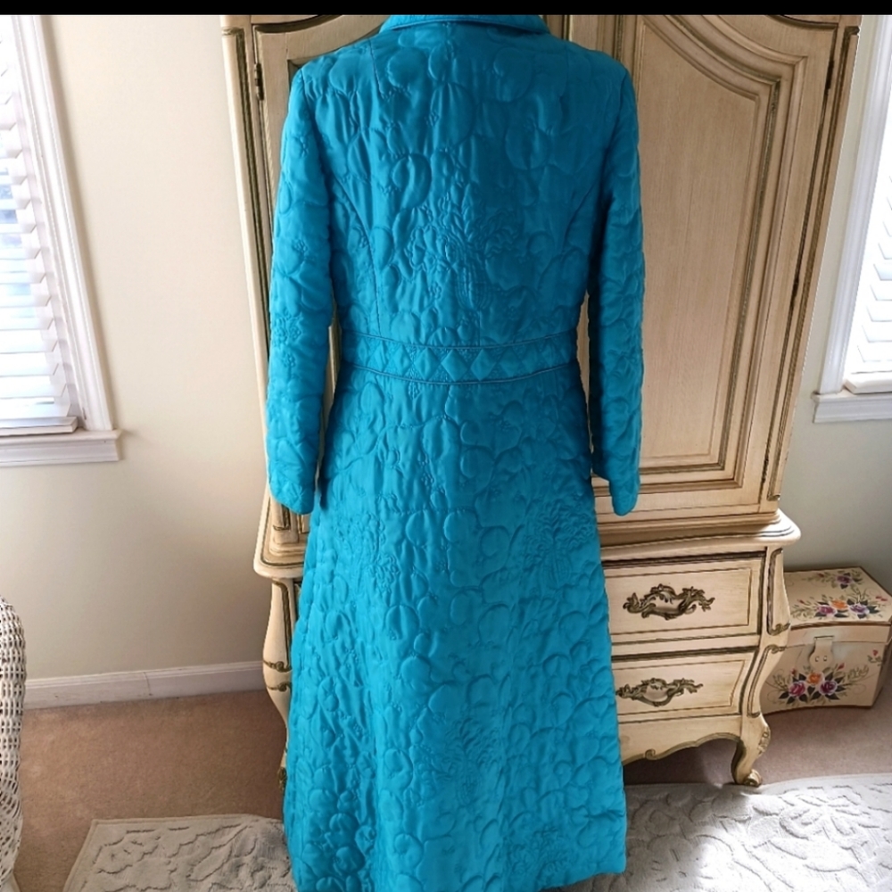 NOS, VTG 1950S CHARLES & CO." MADE IN HONG KONG TURQUOISE TRAPUNTO QUITED ROBE ! - Picture 3 of 16